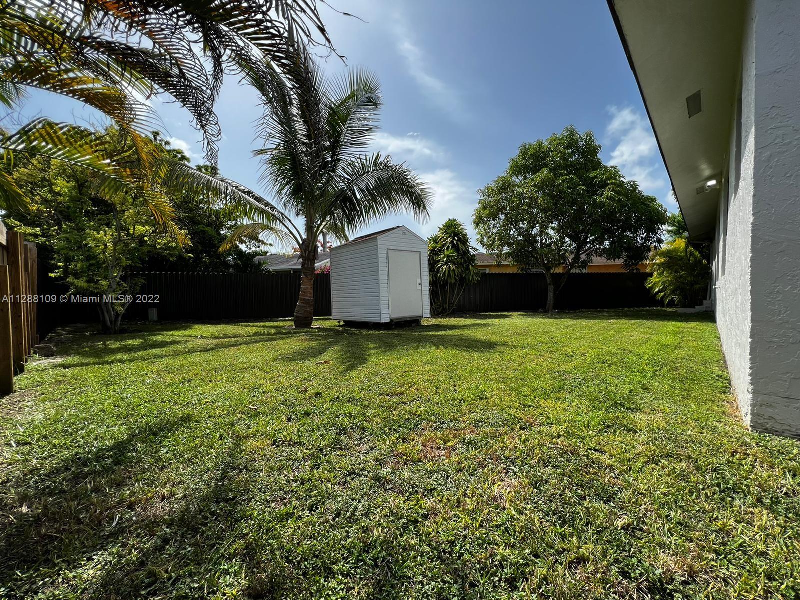 16341 SW 104th Ave