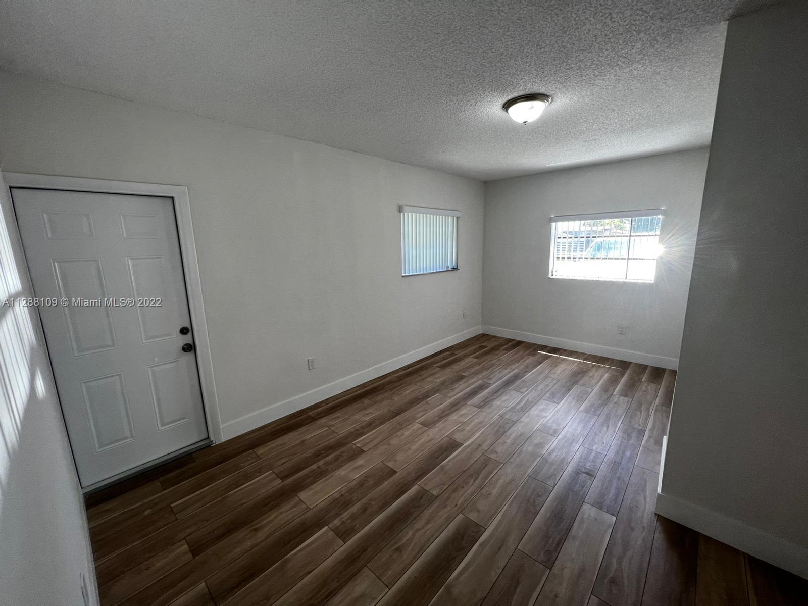 16341 SW 104th Ave