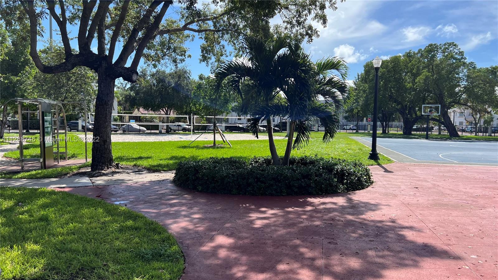 7850 Byron Ave Unit: 704