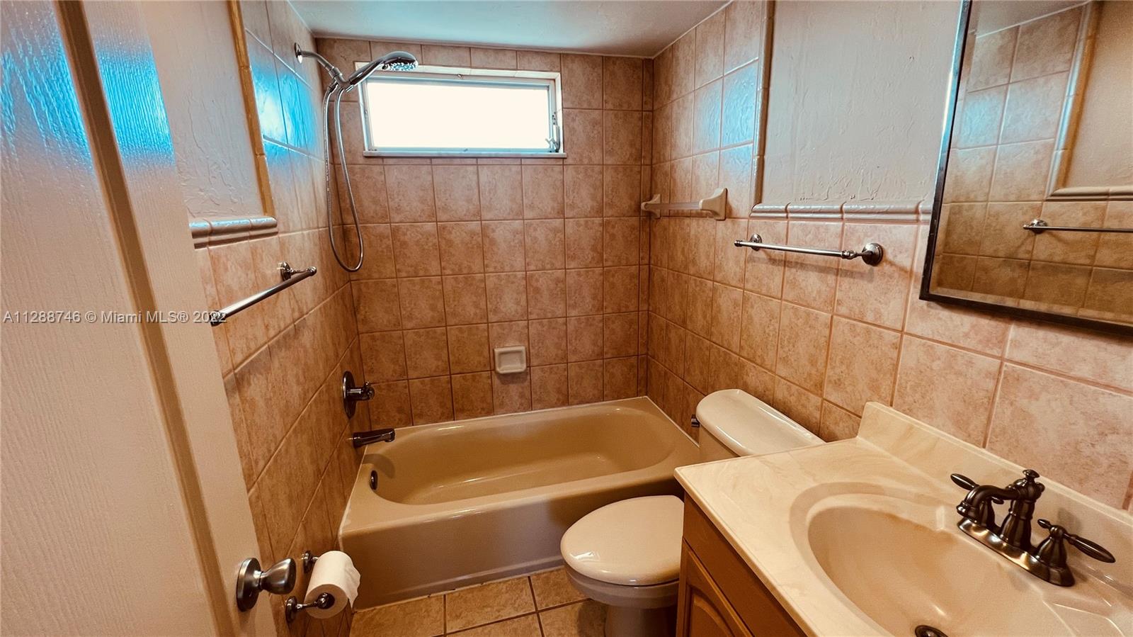 7850 Byron Ave Unit: 704