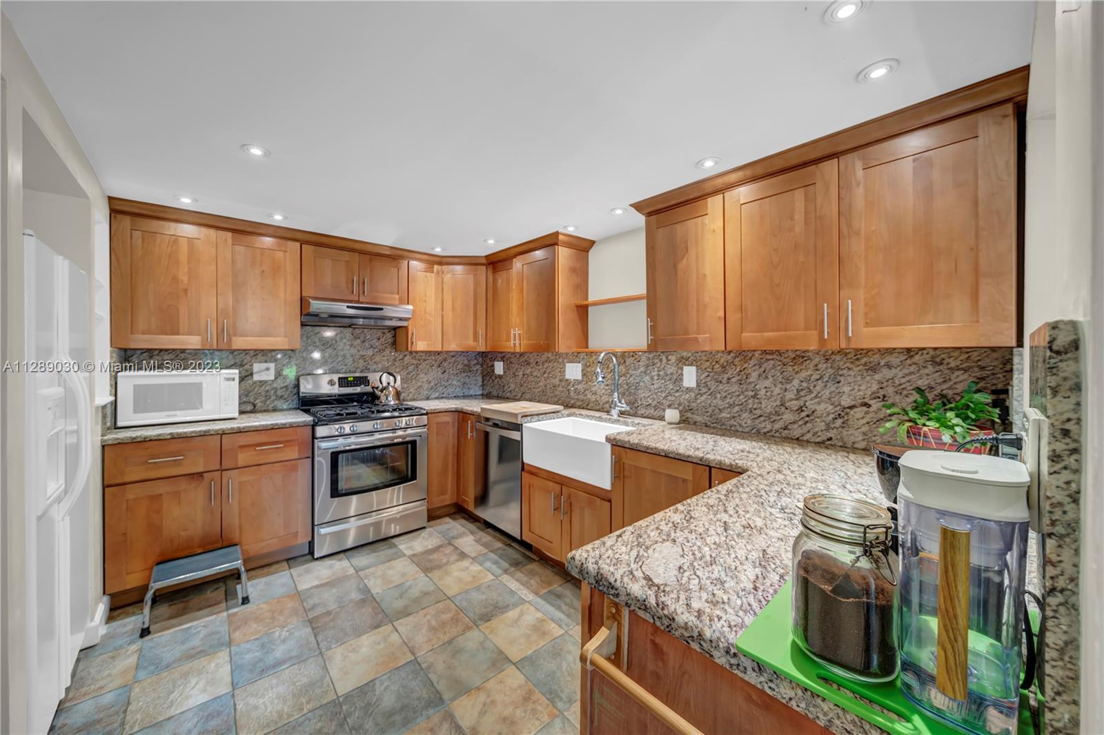 6804 SW 114th Pl Unit: D66