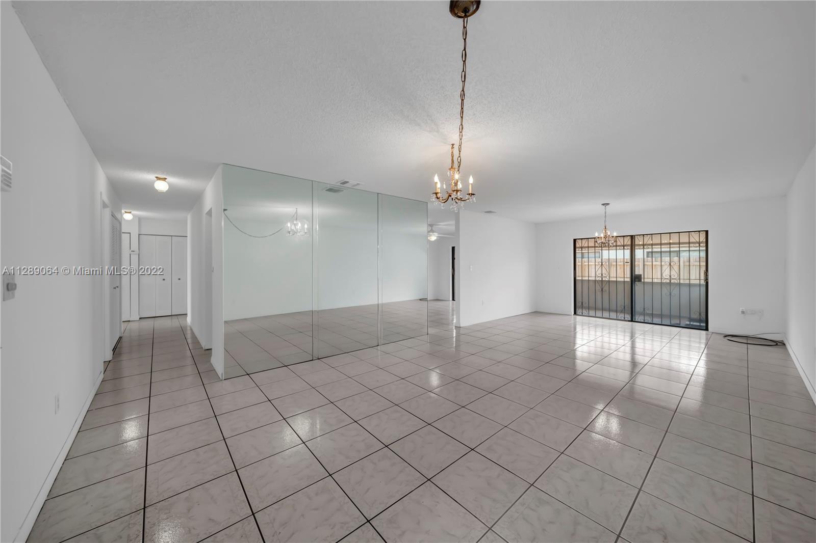 1647 SW 136th Pl