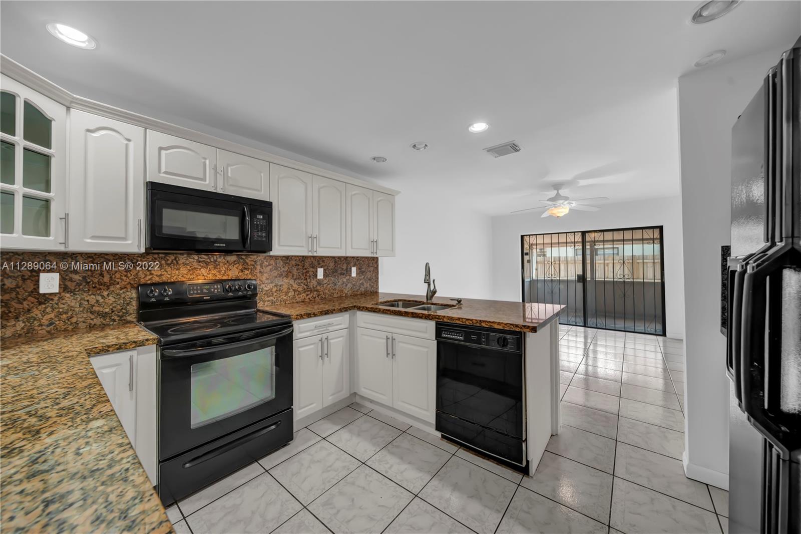 1647 SW 136th Pl