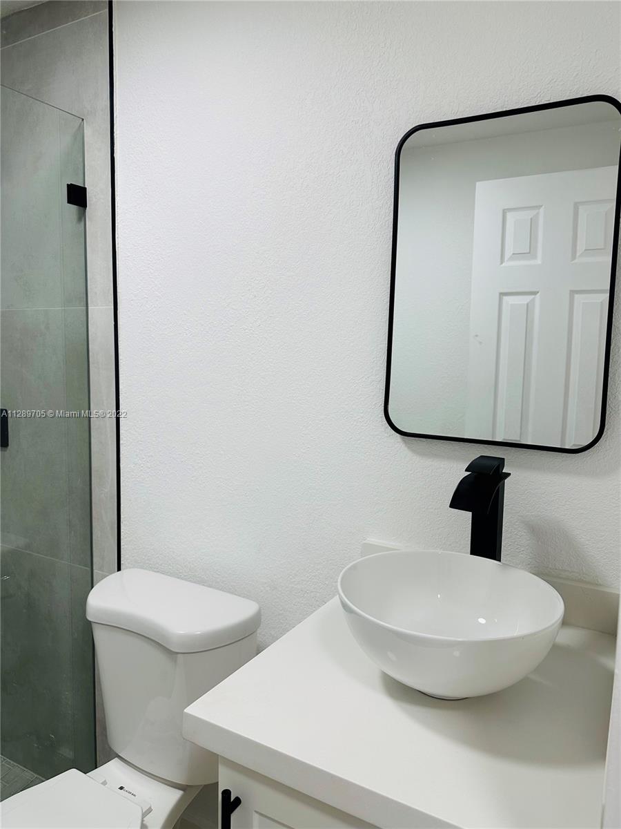 4101 SW 102nd Ave Unit: 1