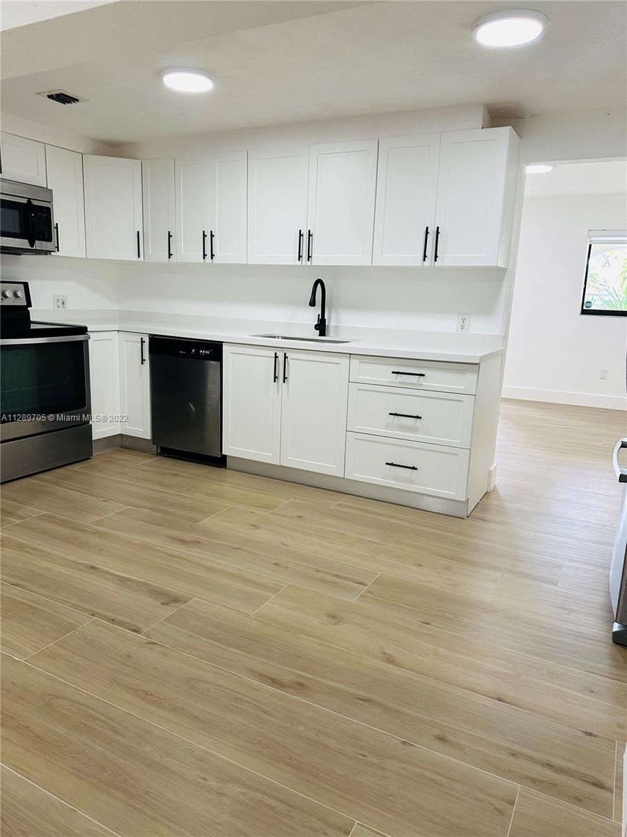 4101 SW 102nd Ave Unit: 1