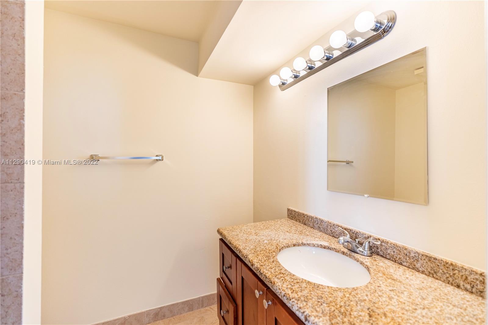 7595 W Courtyard Run W Unit: 7595