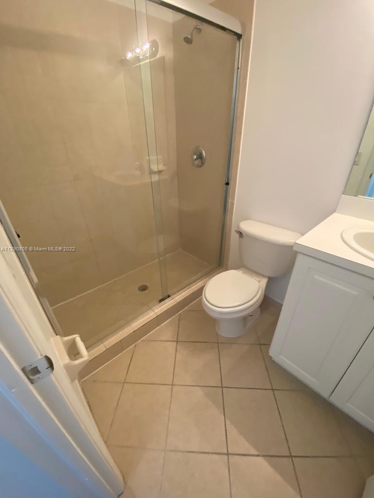 2932 SE 2nd Dr Unit: 13