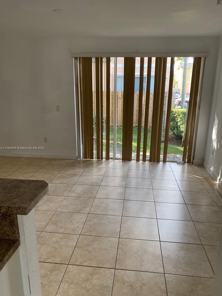 2932 SE 2nd Dr Unit: 13