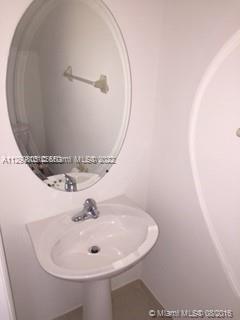 2932 SE 2nd Dr Unit: 13