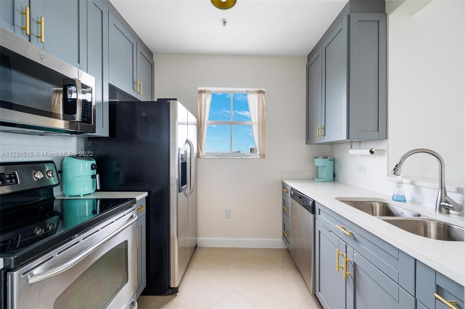 2600 SW 27th Ave Unit: 8