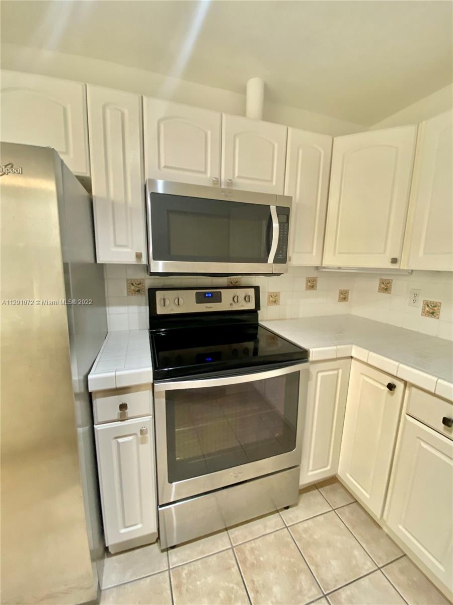 11377 SW 85th Ln Unit: 11377