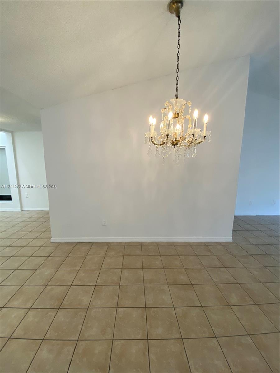 11377 SW 85th Ln Unit: 11377