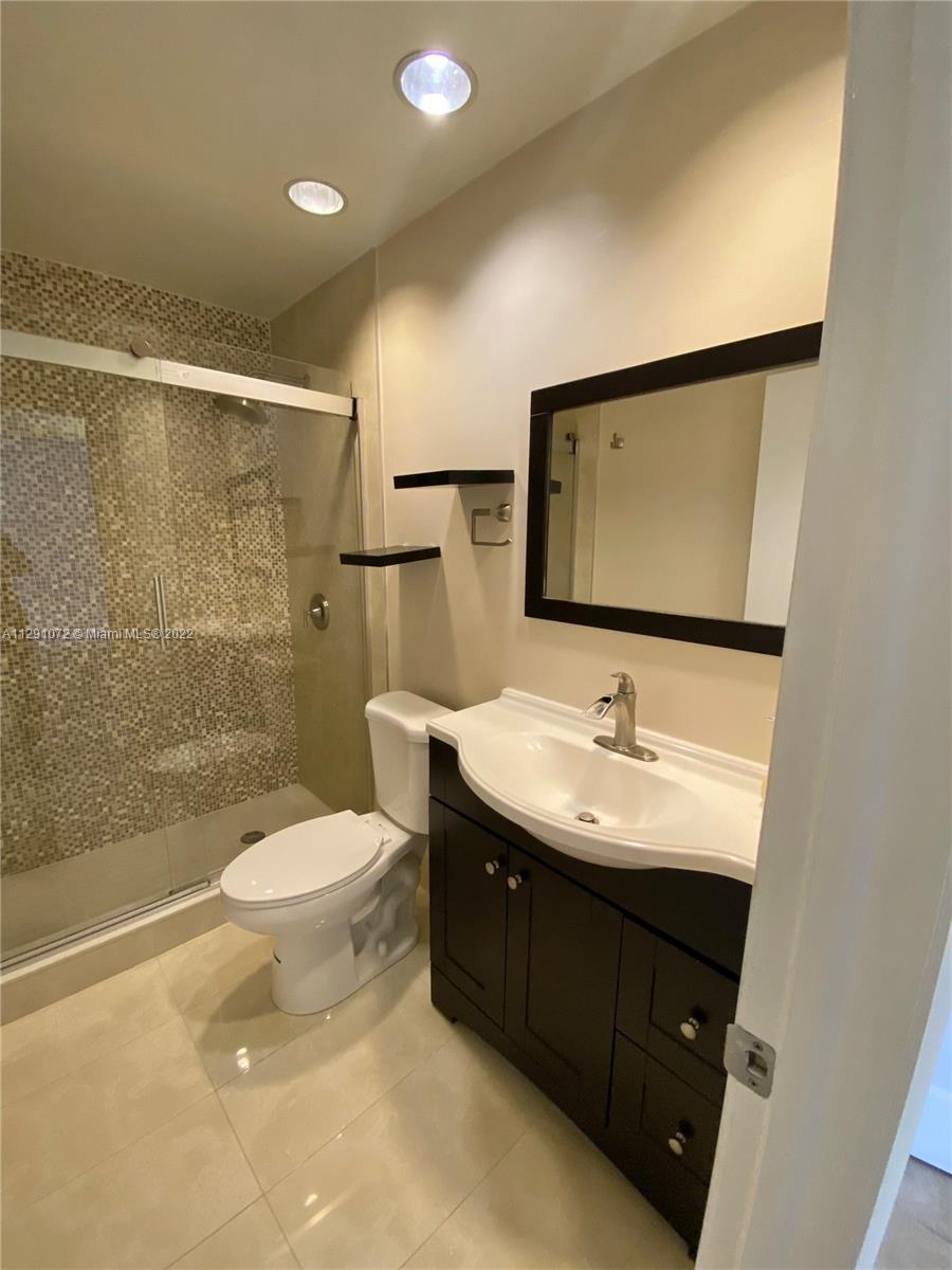 11377 SW 85th Ln Unit: 11377