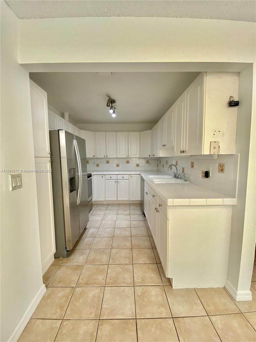 11377 SW 85th Ln Unit: 11377