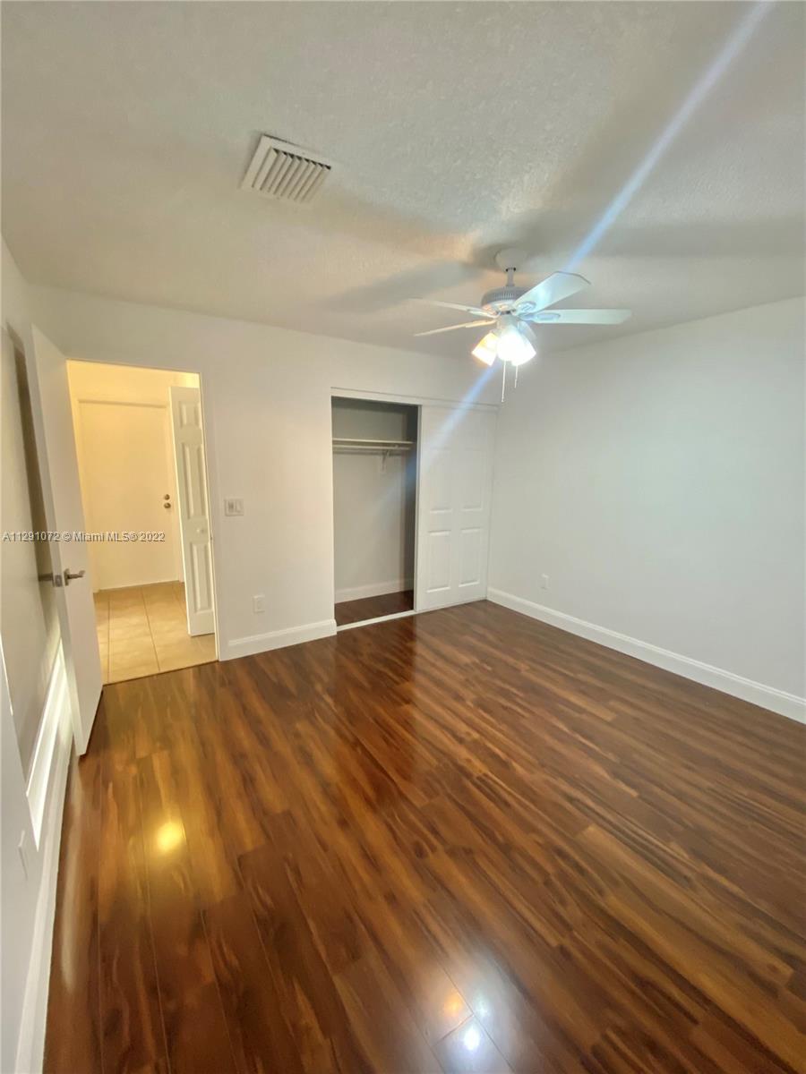 11377 SW 85th Ln Unit: 11377