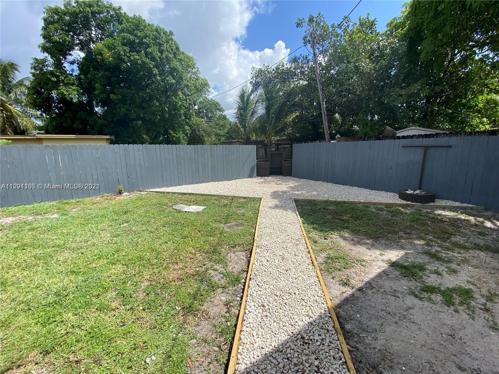 825 NW 127th St
