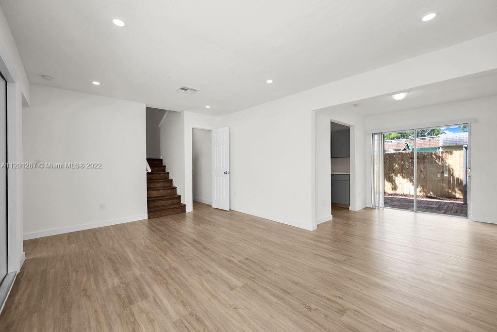 3946 NW 207th St Rd Unit: 3946