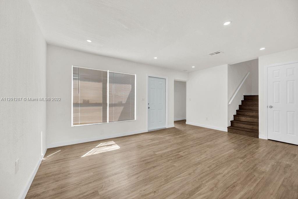 3946 NW 207th St Rd Unit: 3946