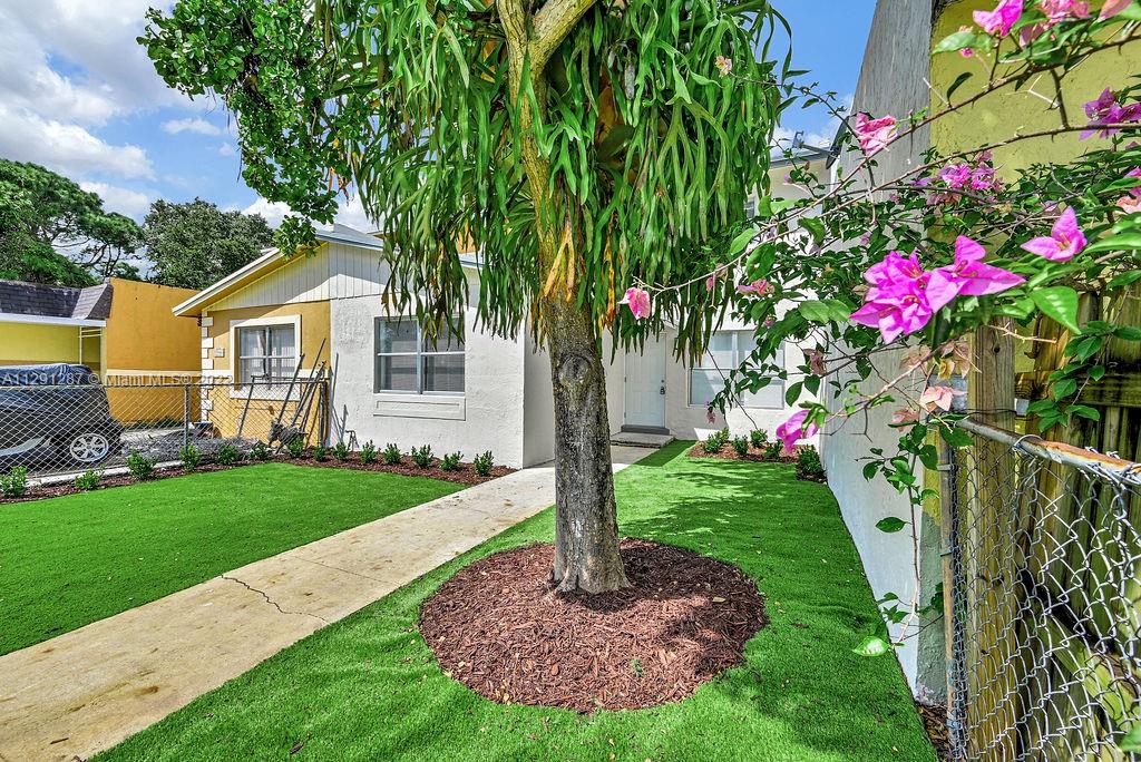 3946 NW 207th St Rd Unit: 3946