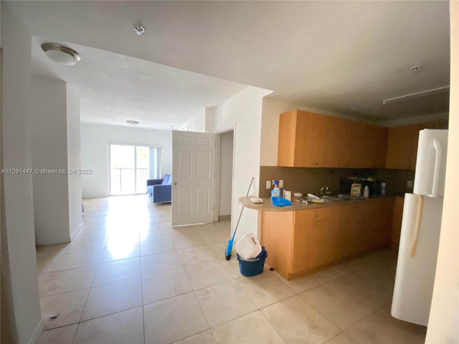 435 SW 12th Ave Unit: 204