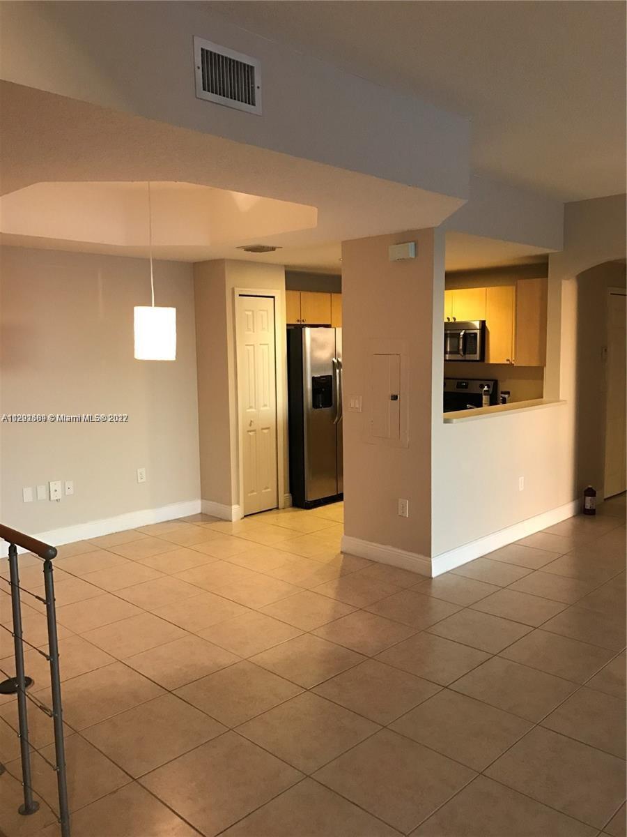 6340 NW 114th Ave Unit: 136