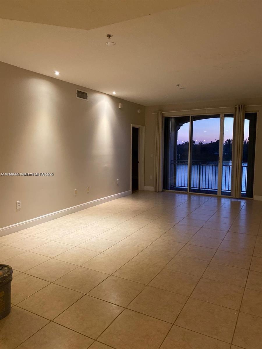 6340 NW 114th Ave Unit: 136
