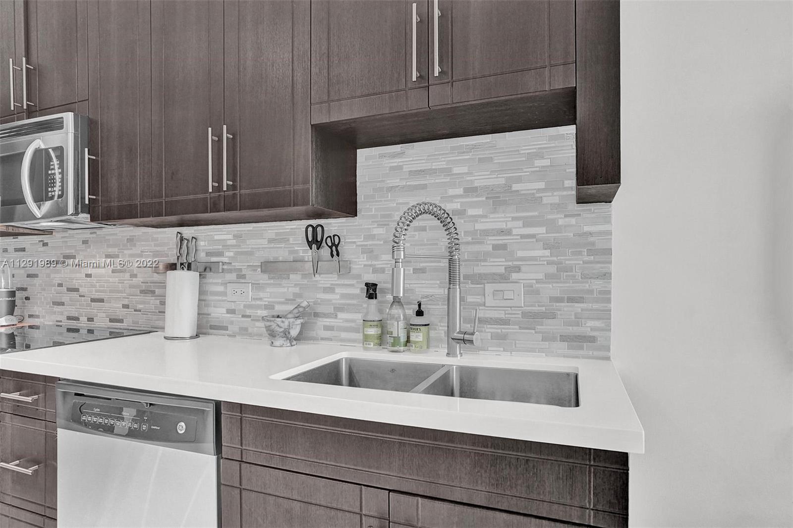 350 S Miami Ave Unit: 2512