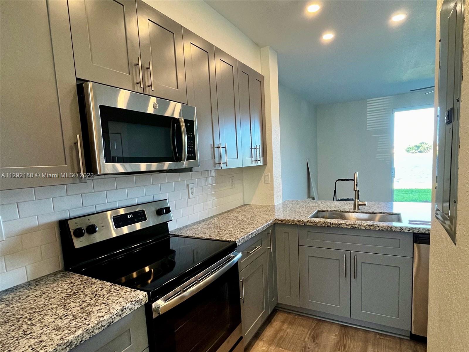9123 SW 227th St Unit: 4