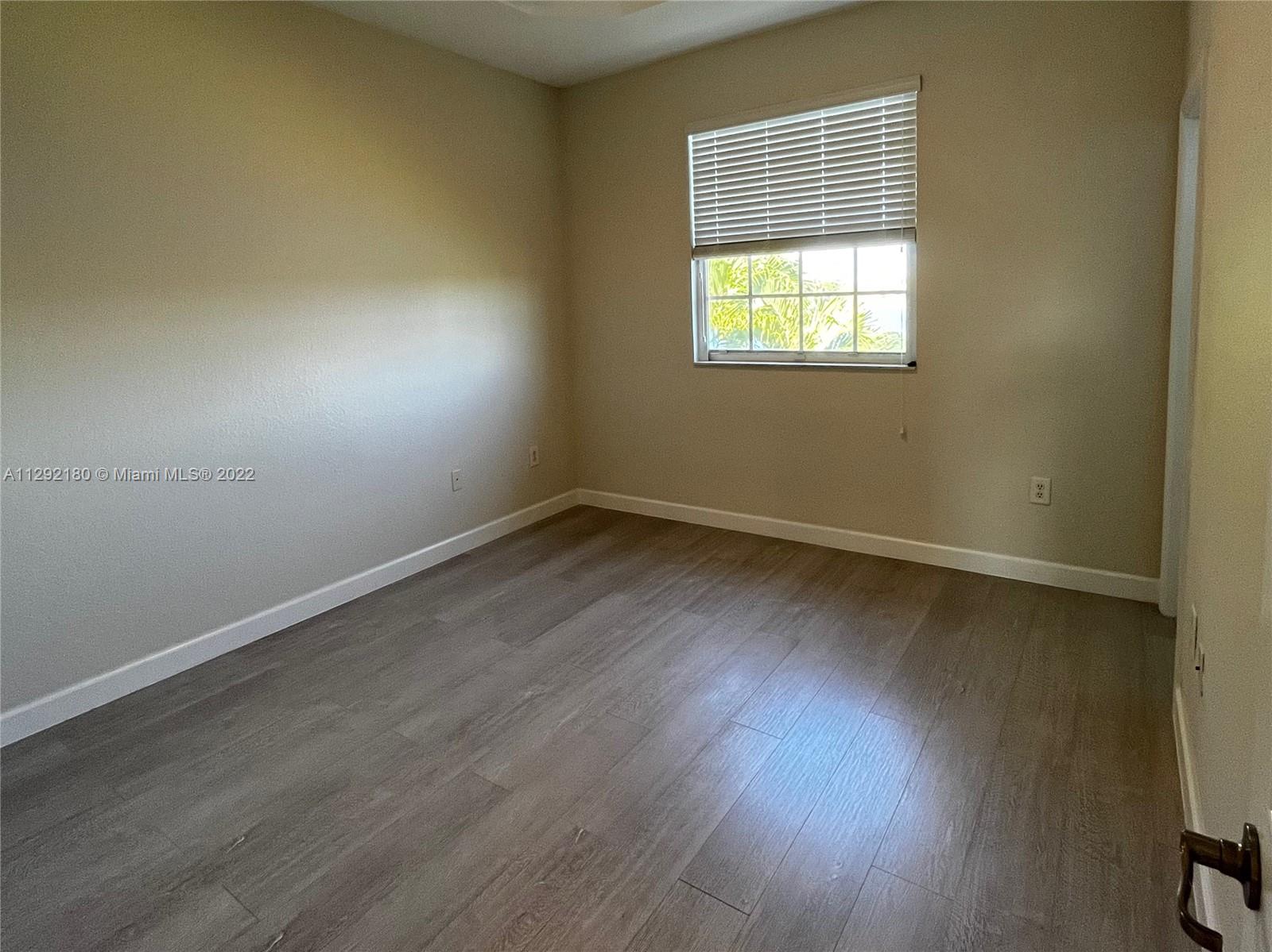 9123 SW 227th St Unit: 4