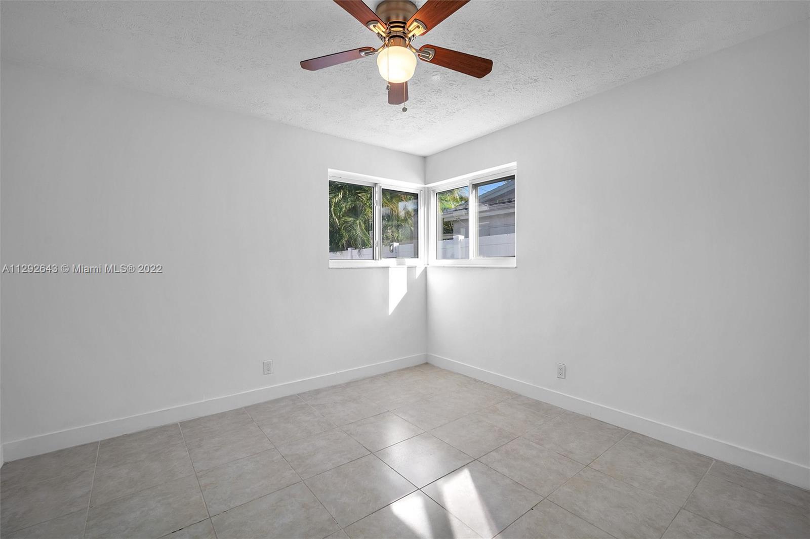 1125 N 13th Ct