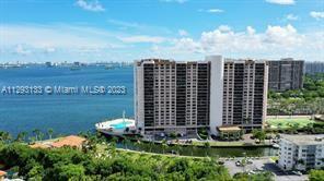 1800 NE 114th St Unit: 2110