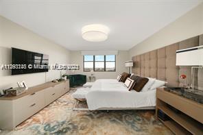1800 NE 114th St Unit: 2110