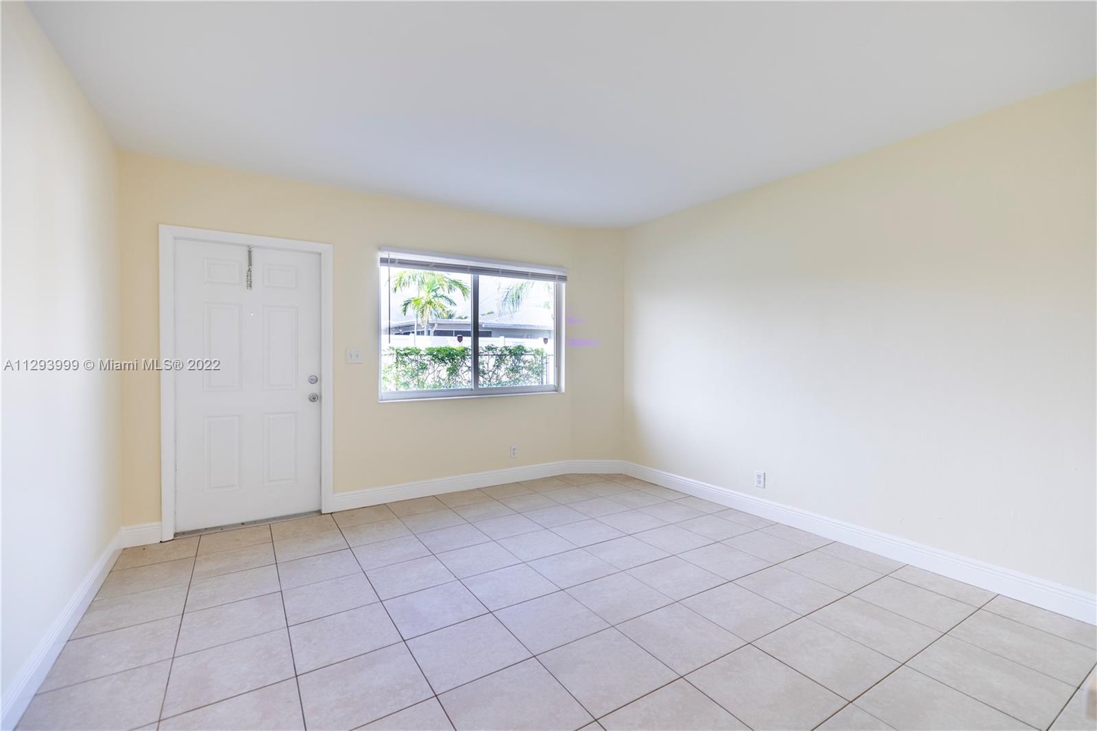 331 SE 19th Ave Unit: 4