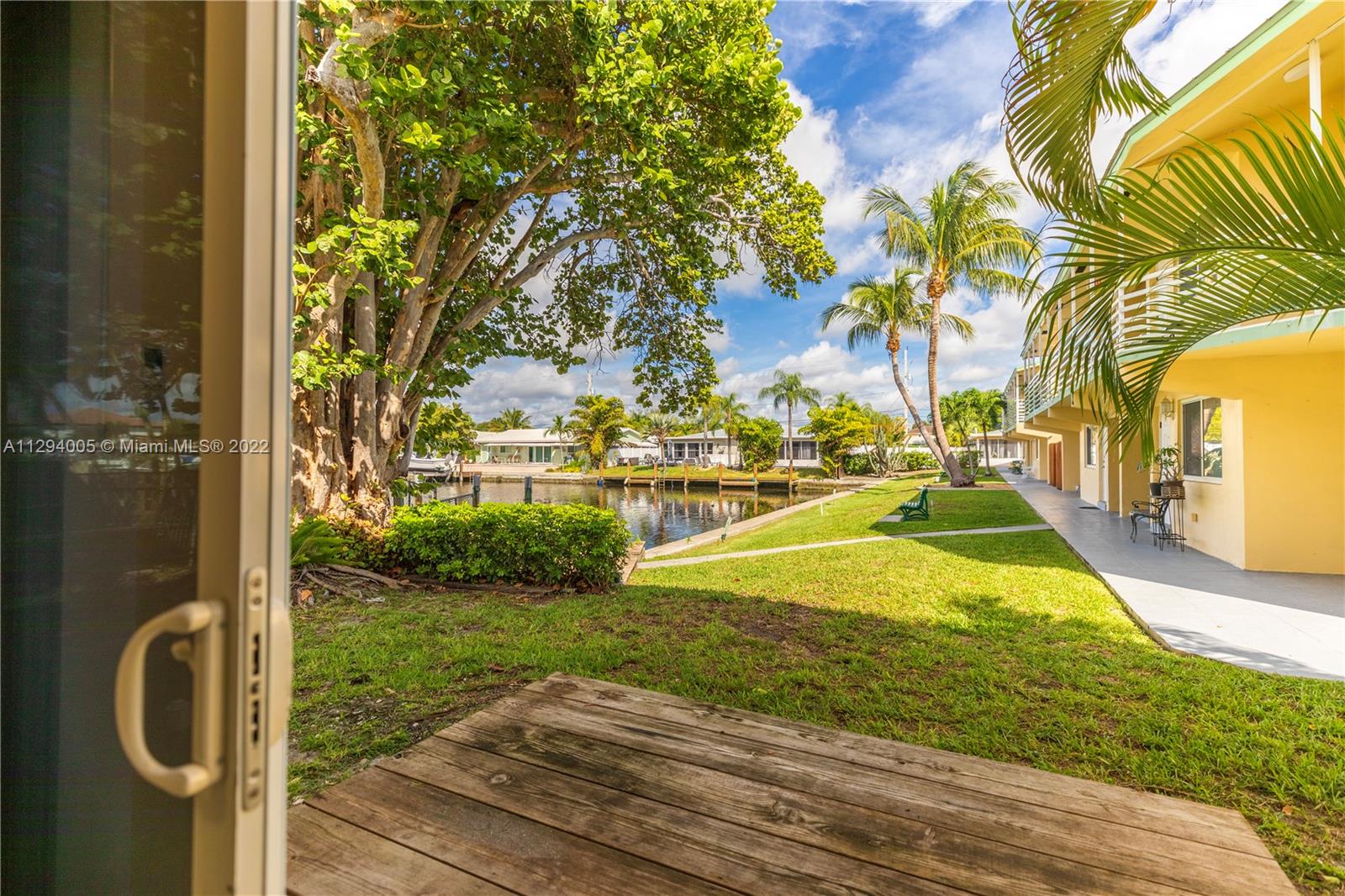 391 SE 19th Ave Unit: 3