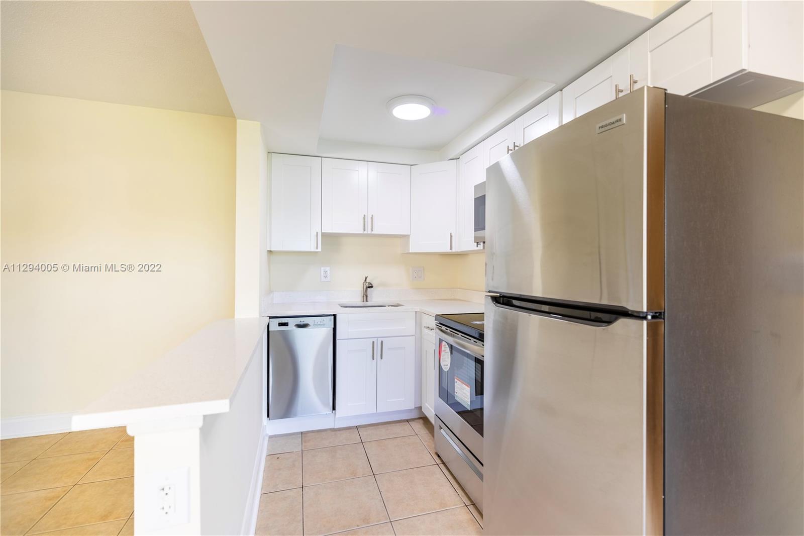 391 SE 19th Ave Unit: 3