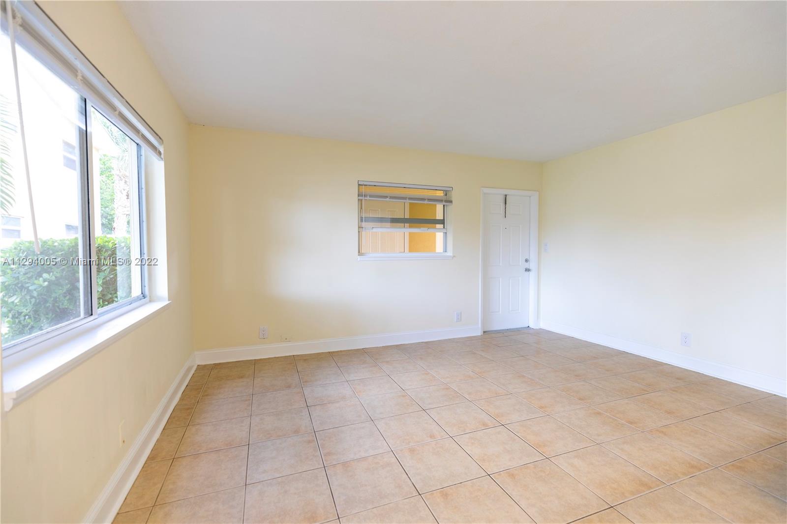 391 SE 19th Ave Unit: 3