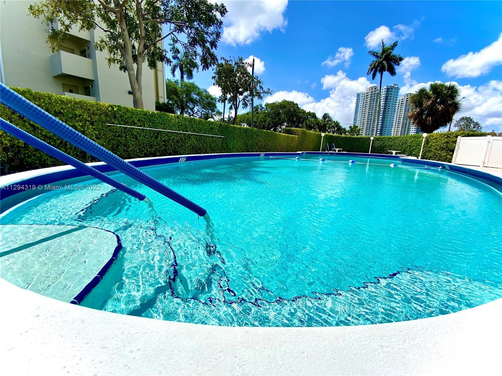 400 Diplomat Pkwy Unit: 414