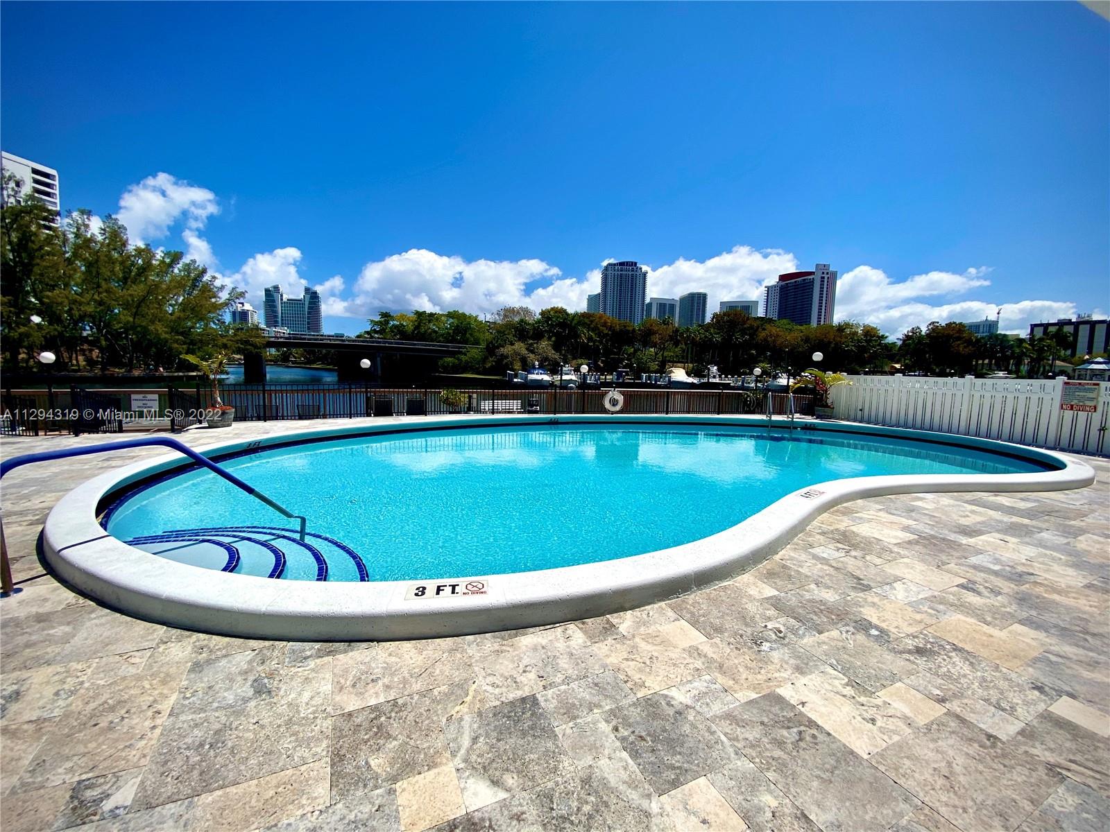 400 Diplomat Pkwy Unit: 414