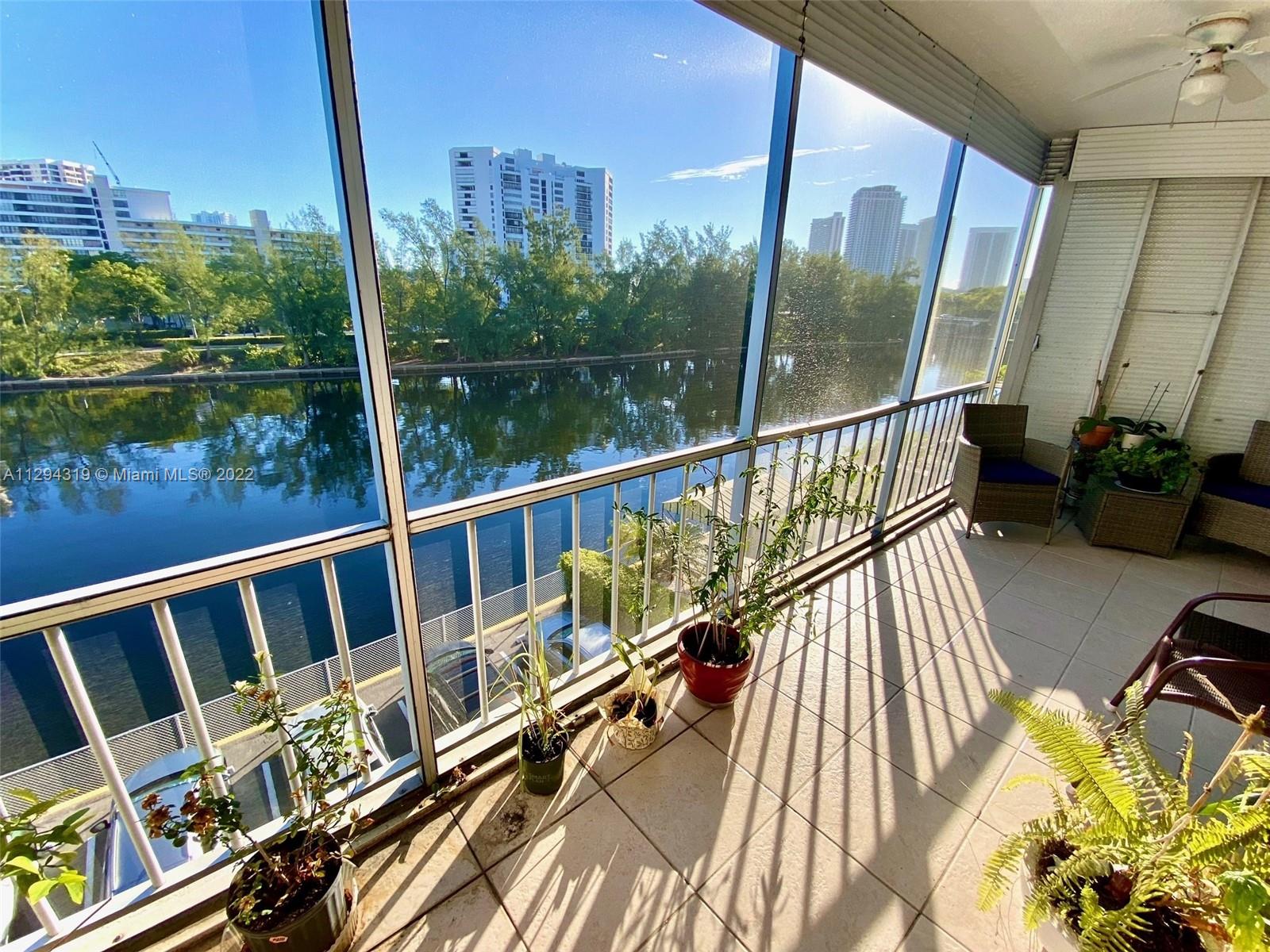 400 Diplomat Pkwy Unit: 414