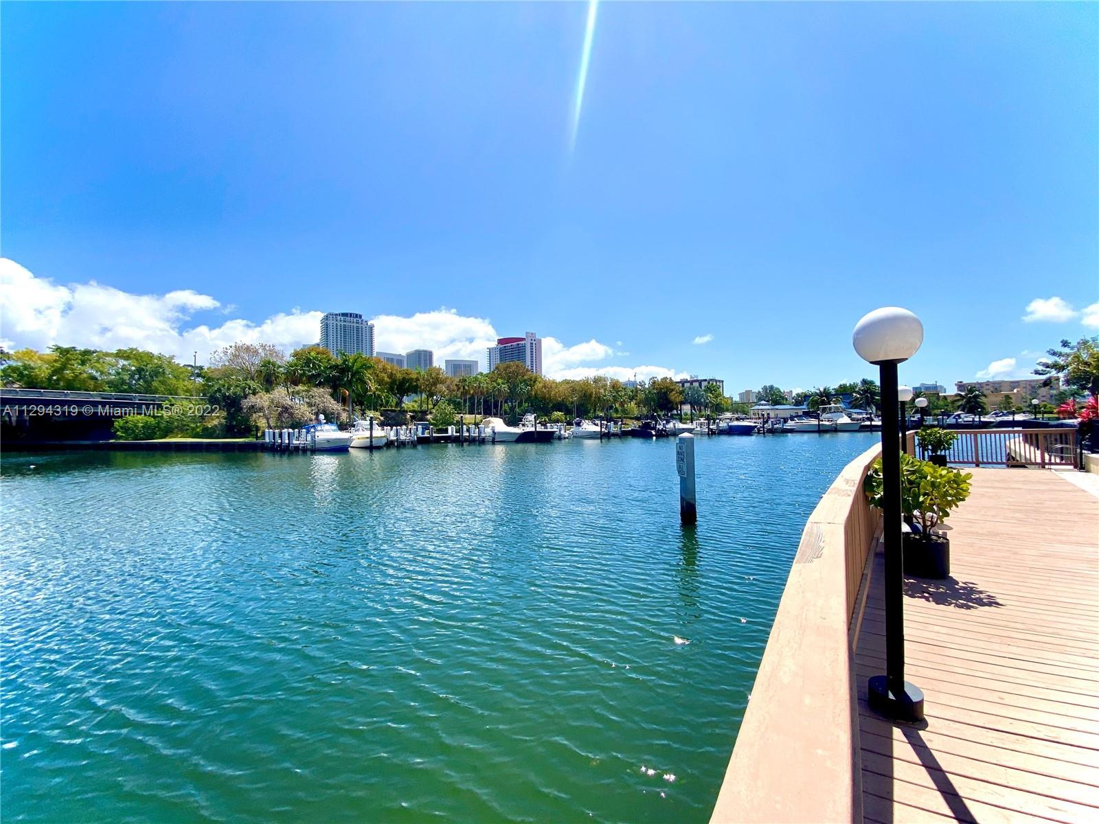 400 Diplomat Pkwy Unit: 414