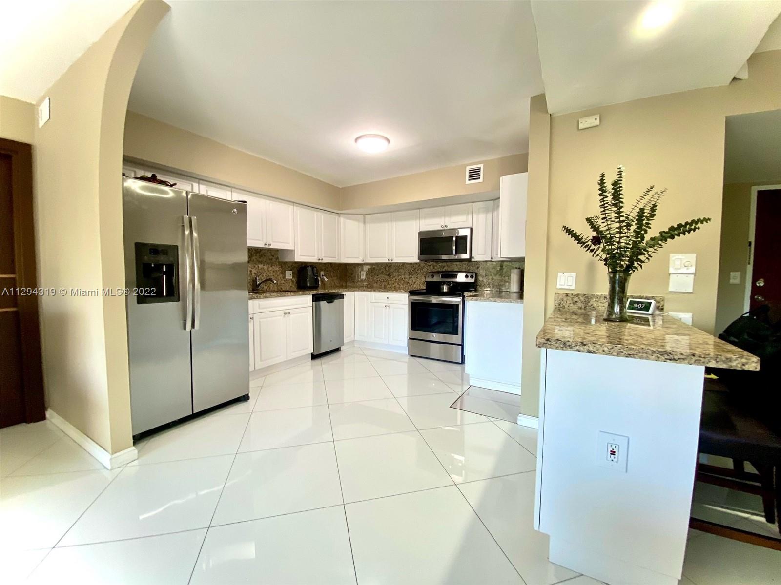 400 Diplomat Pkwy Unit: 414