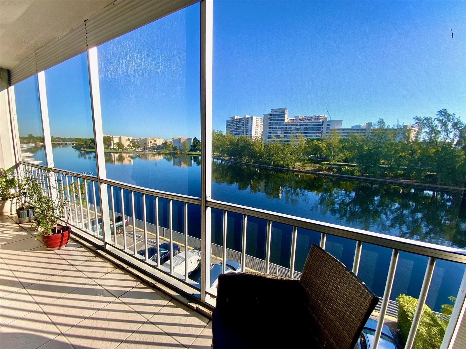 400 Diplomat Pkwy Unit: 414