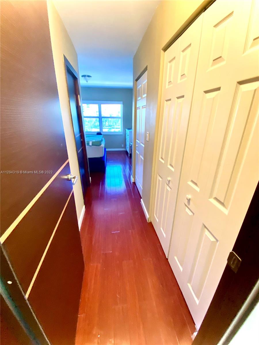 400 Diplomat Pkwy Unit: 414