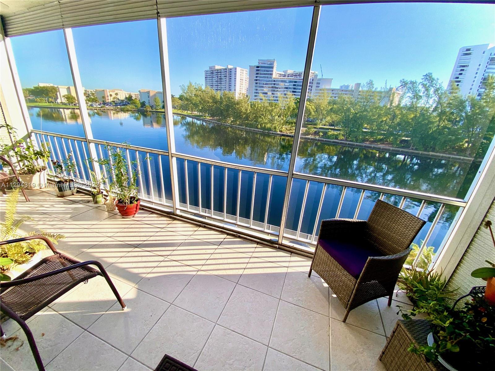 400 Diplomat Pkwy Unit: 414