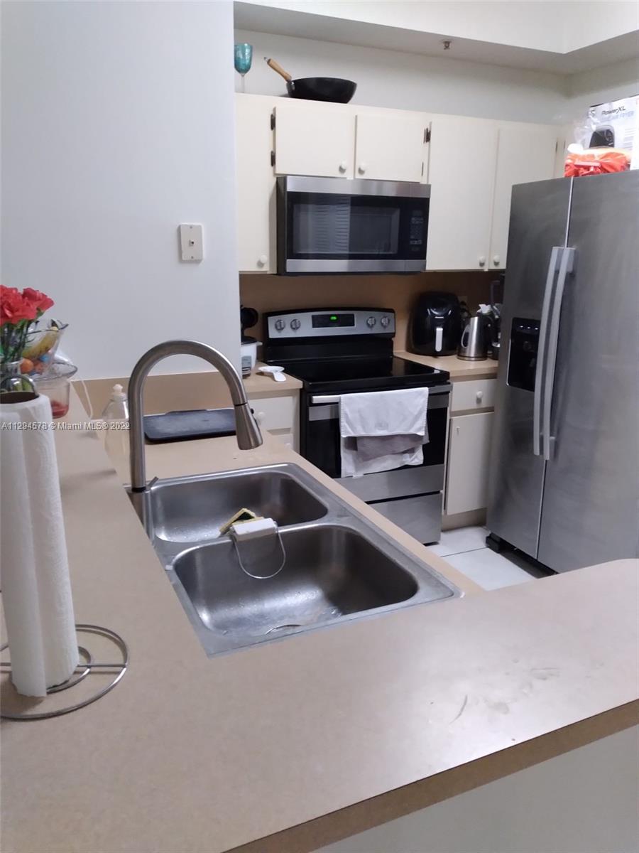 7280 NW 114 AV Unit: 104