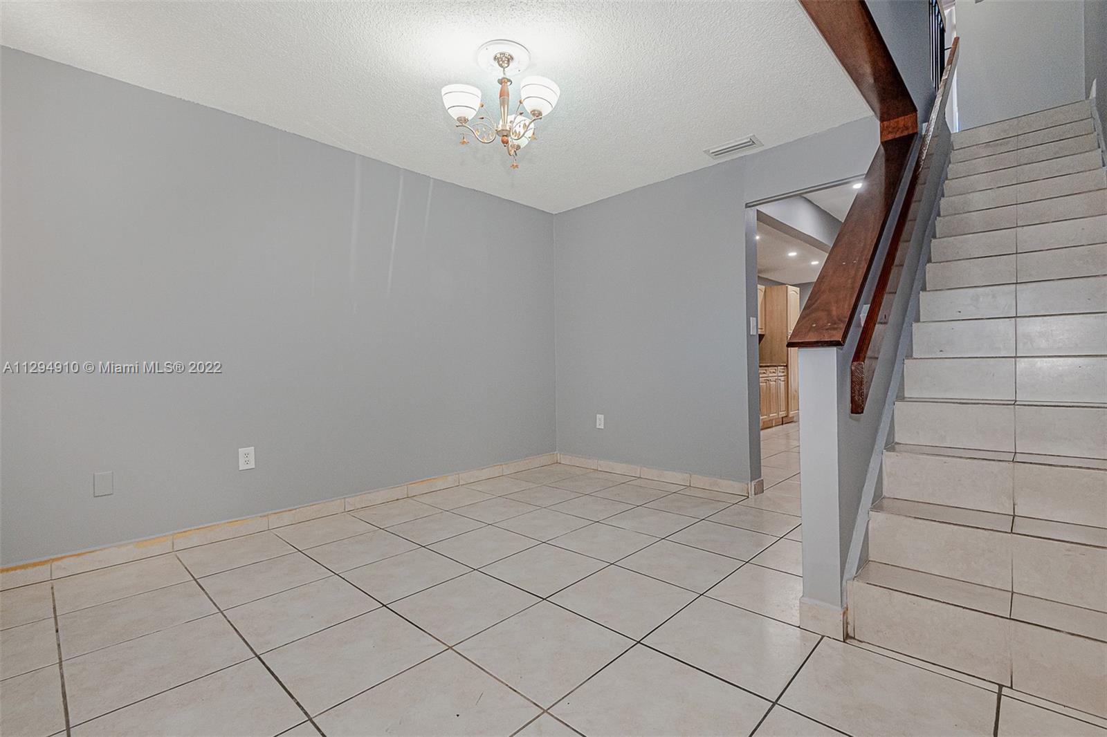 550 SW 115th Ave Unit: 203G