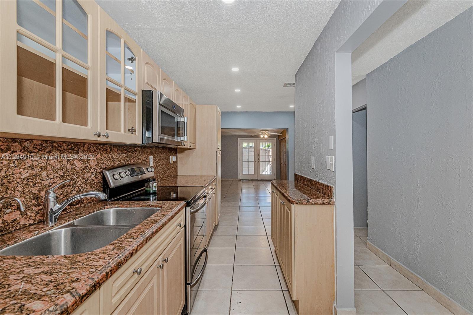 550 SW 115th Ave Unit: 203G
