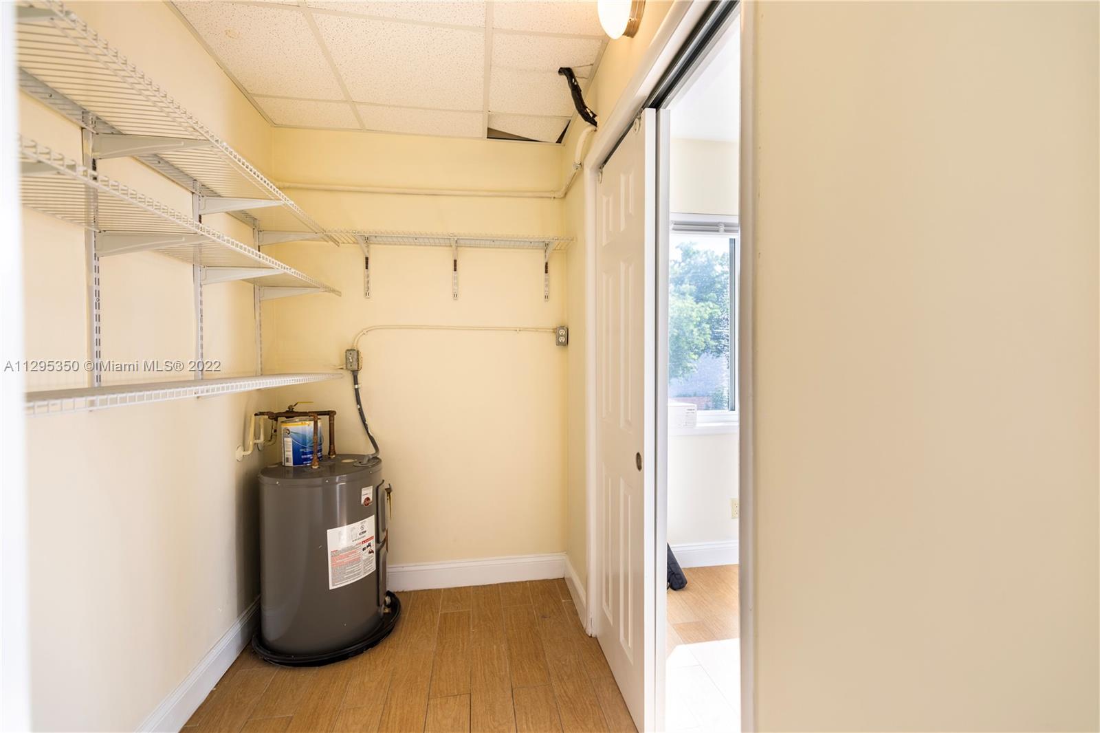 391 SE 19th Ave Unit: 10