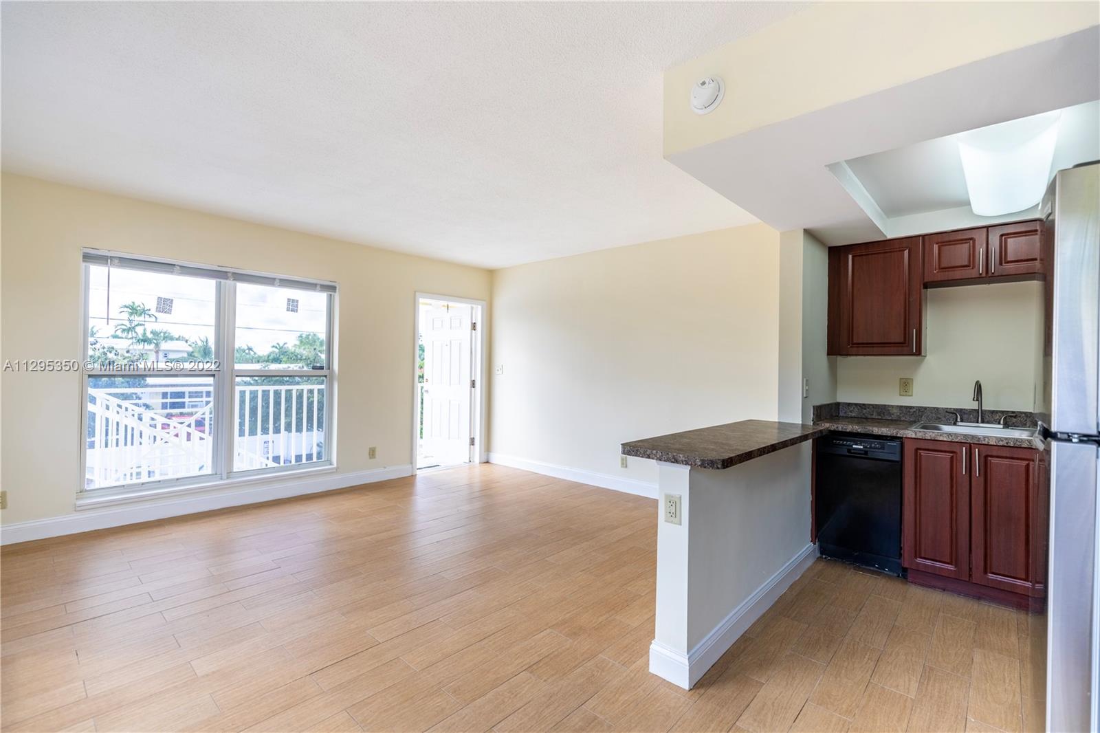 391 SE 19th Ave Unit: 10