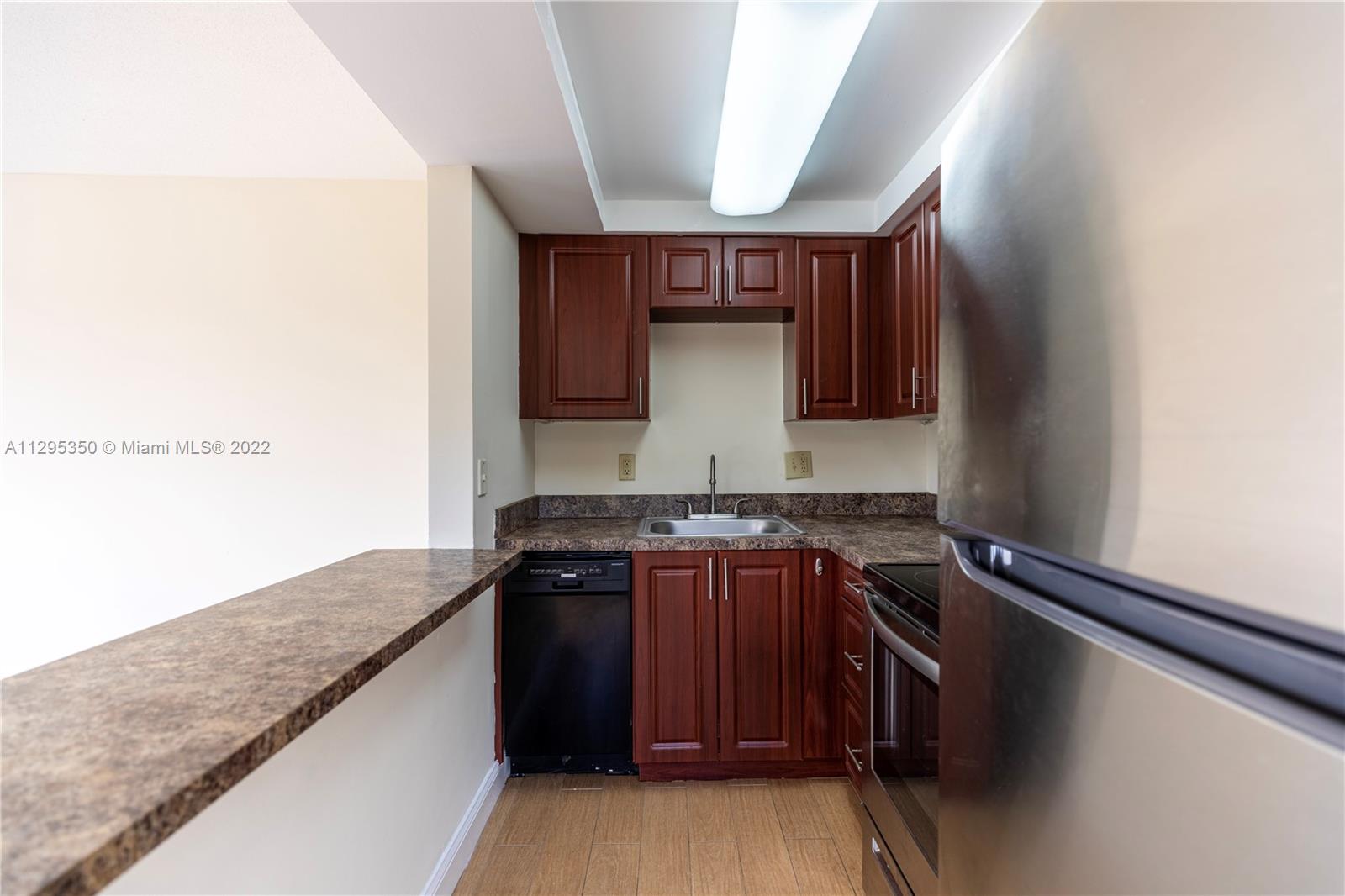 391 SE 19th Ave Unit: 10